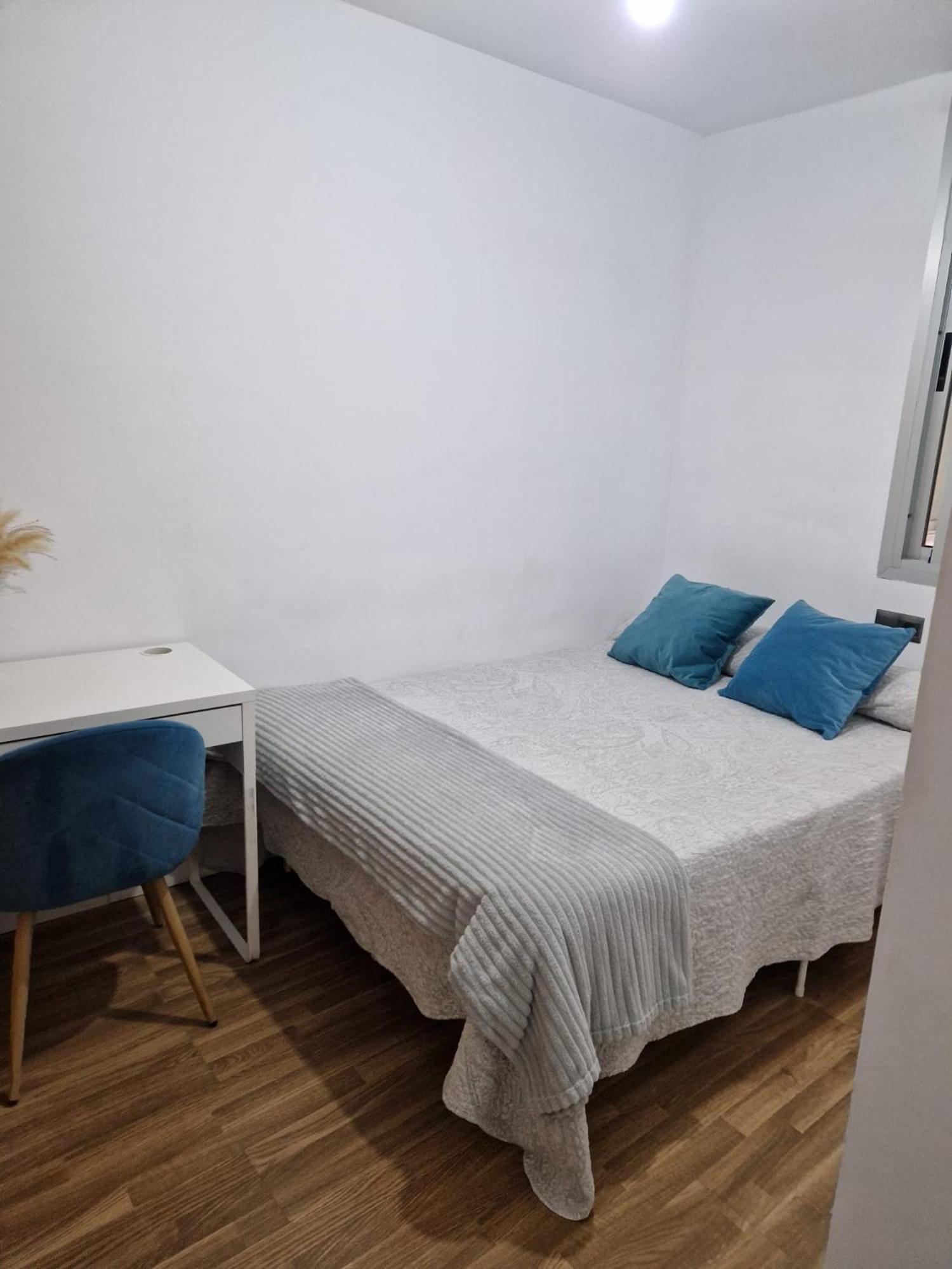 Апартаменти Quarto Com Banheiro Privado Em Apartamento Familiar Аліканте Екстер'єр фото
